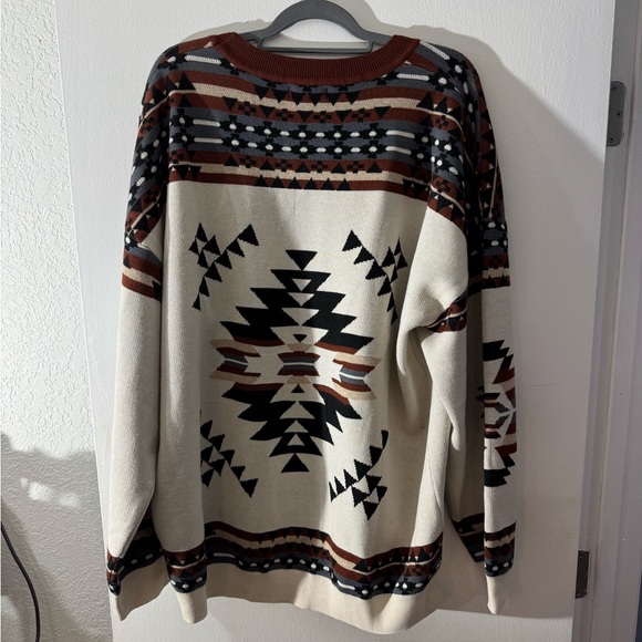 Aztec sweater - Picture 2 of 3